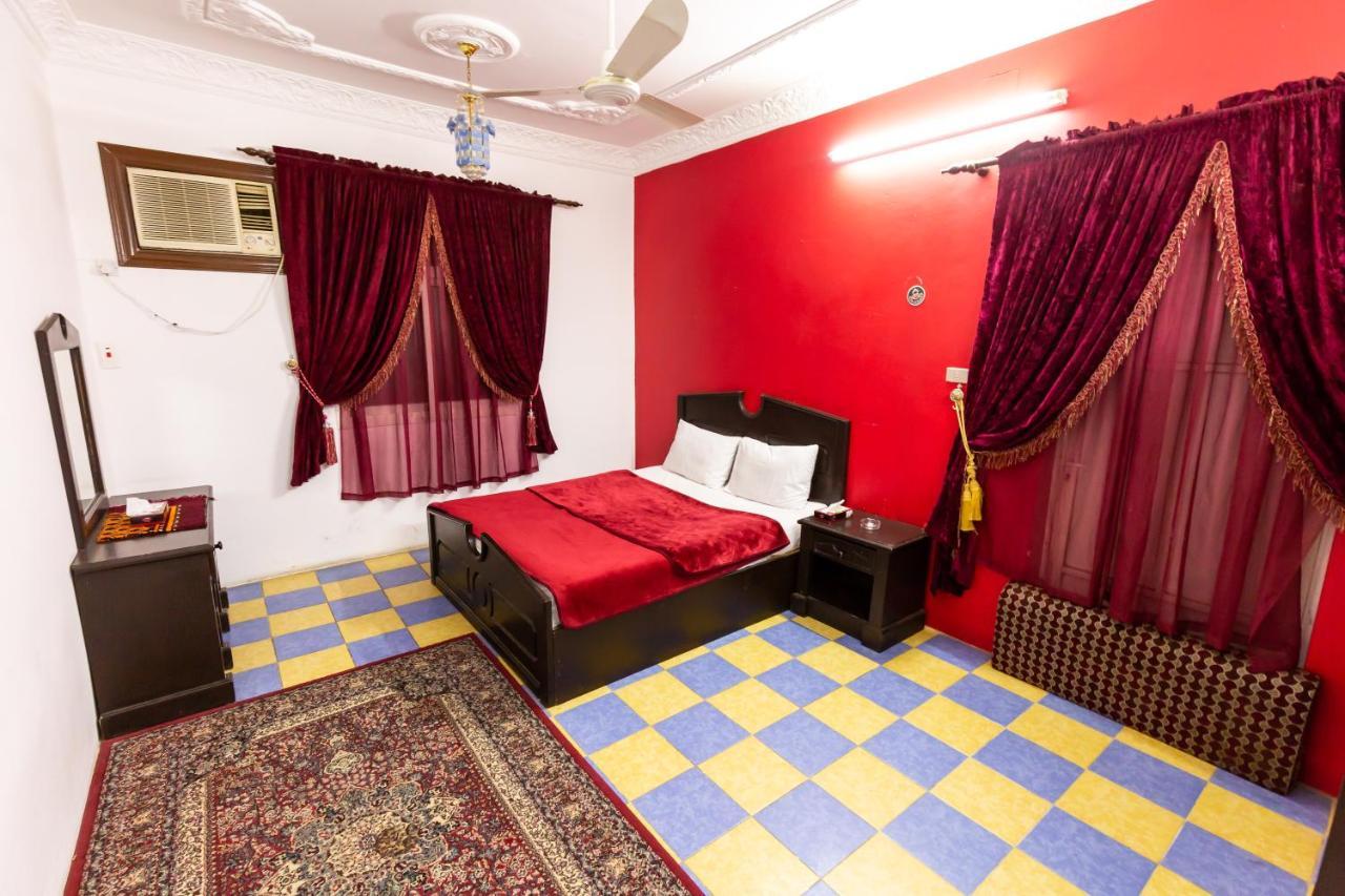 Al Eairy Furnished Apartments - Al Bahah 3 מראה חיצוני תמונה
