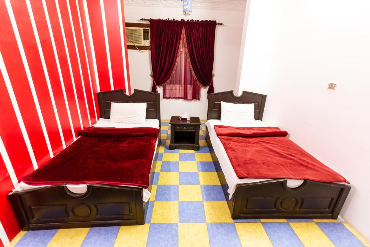 Al Eairy Furnished Apartments - Al Bahah 3 מראה חיצוני תמונה
