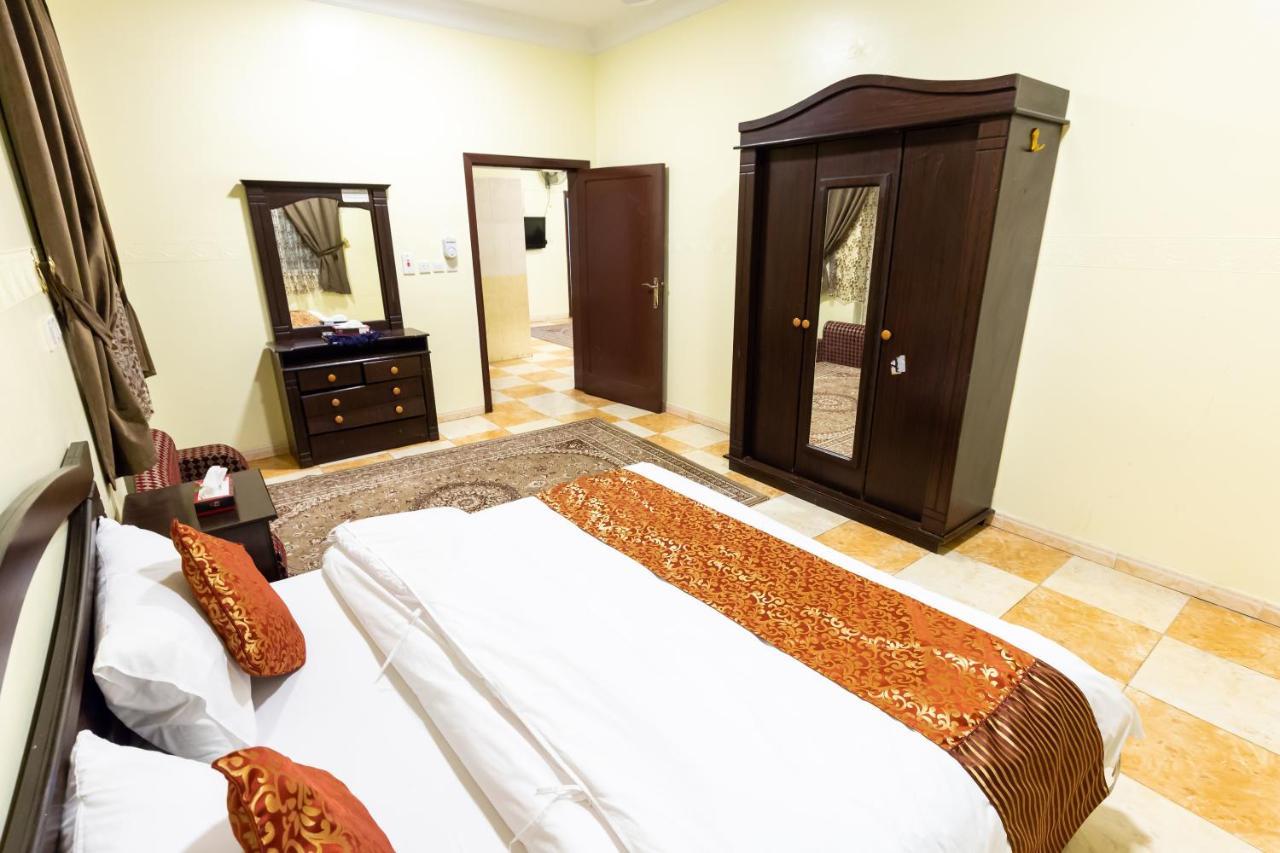 Al Eairy Furnished Apartments - Al Bahah 3 מראה חיצוני תמונה