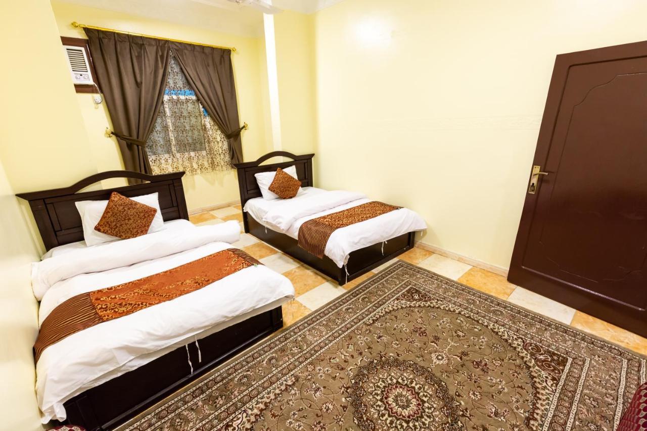 Al Eairy Furnished Apartments - Al Bahah 3 מראה חיצוני תמונה