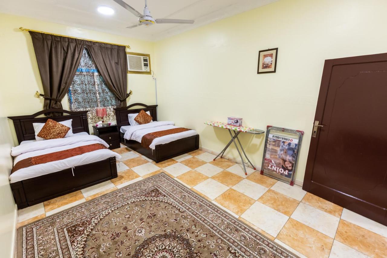 Al Eairy Furnished Apartments - Al Bahah 3 מראה חיצוני תמונה
