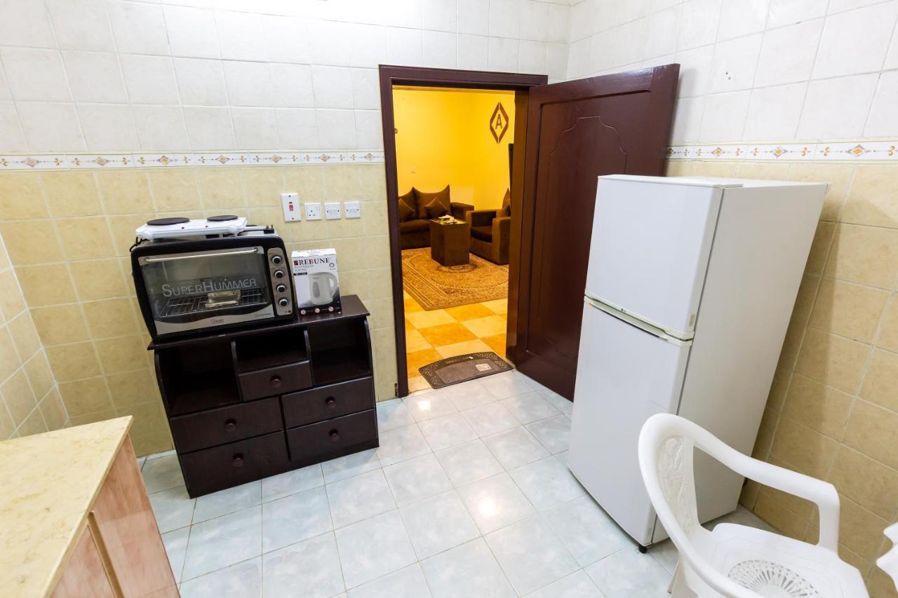 Al Eairy Furnished Apartments - Al Bahah 3 מראה חיצוני תמונה