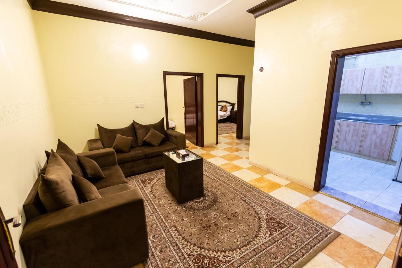 Al Eairy Furnished Apartments - Al Bahah 3 מראה חיצוני תמונה