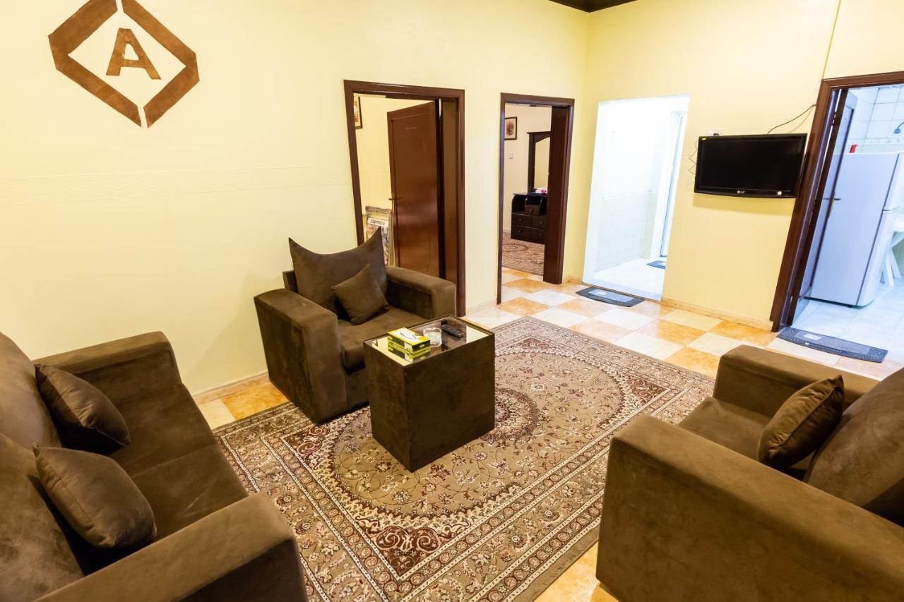 Al Eairy Furnished Apartments - Al Bahah 3 מראה חיצוני תמונה