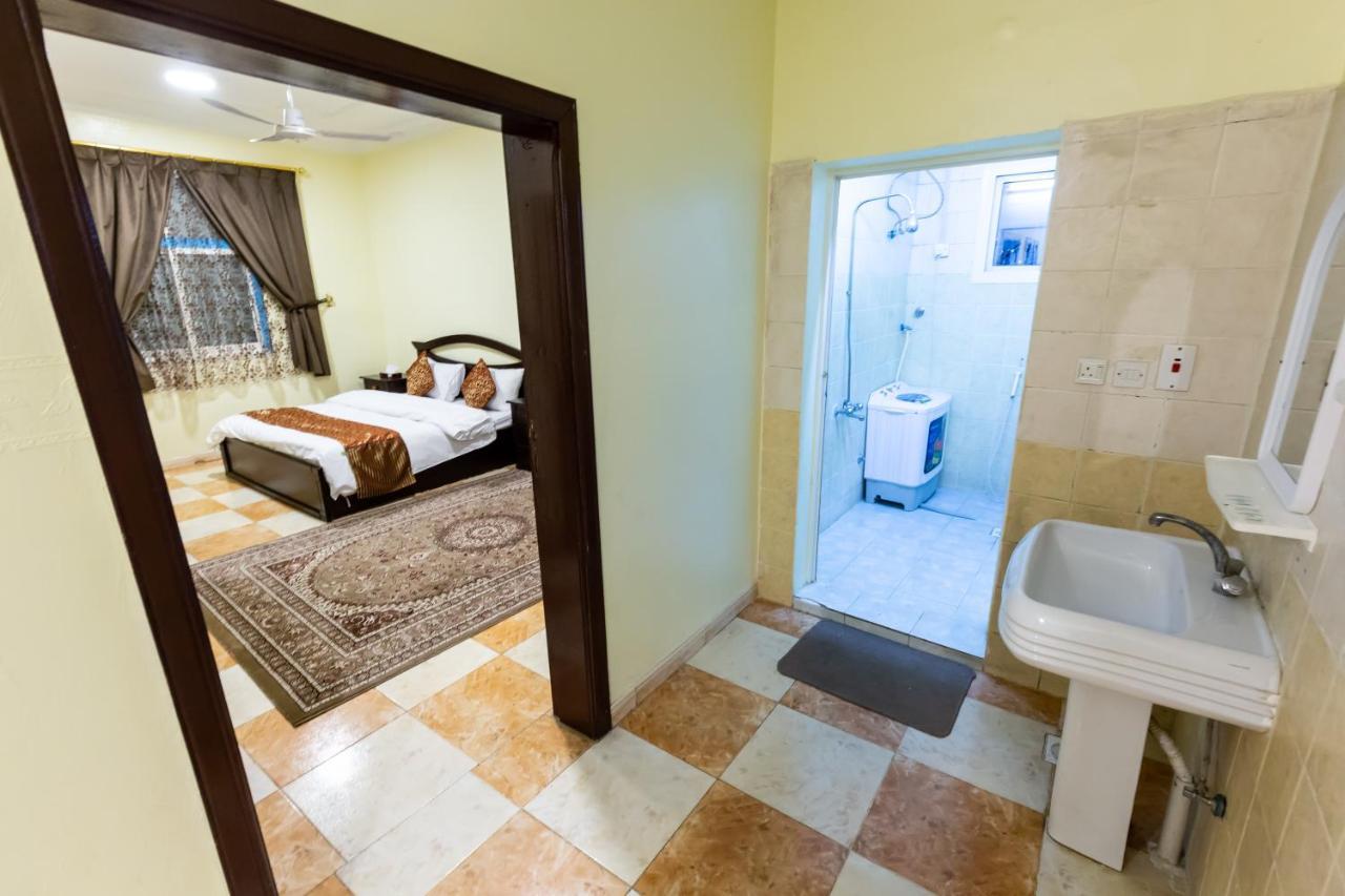 Al Eairy Furnished Apartments - Al Bahah 3 מראה חיצוני תמונה