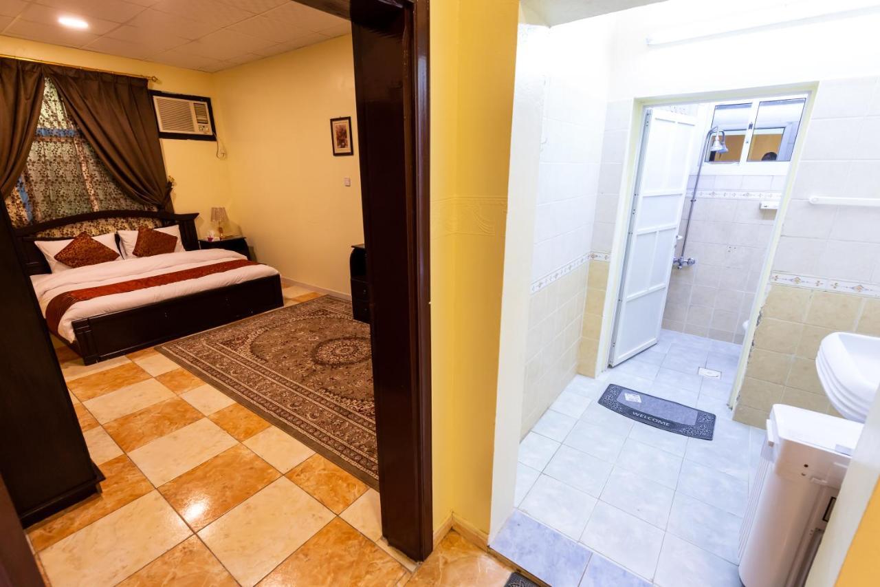 Al Eairy Furnished Apartments - Al Bahah 3 מראה חיצוני תמונה